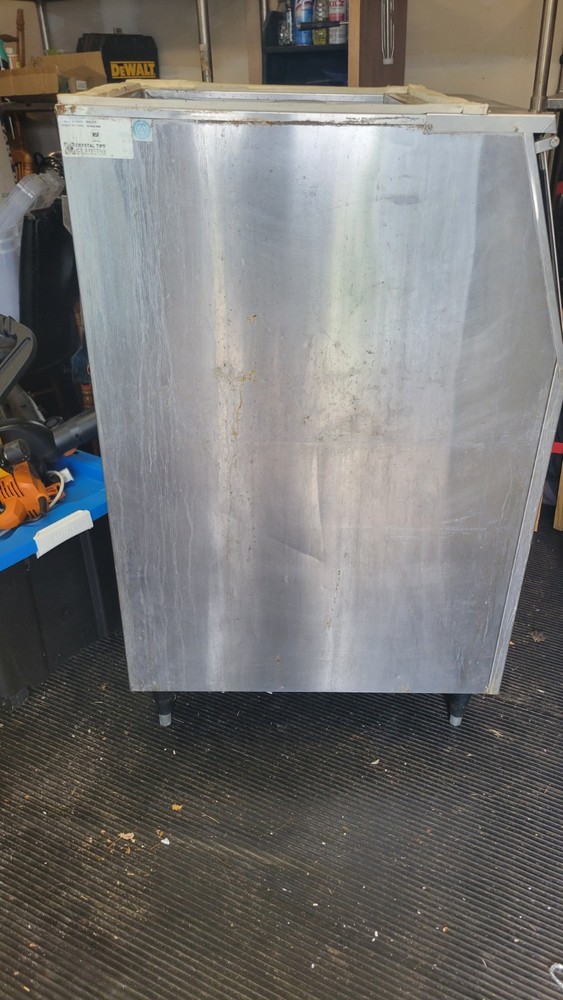 ice machine bin used