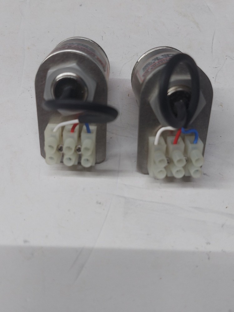 AMAT 1270-03003 Precision sensor E36W-H87 Pressure switch 4PC AVAILABLE MIA