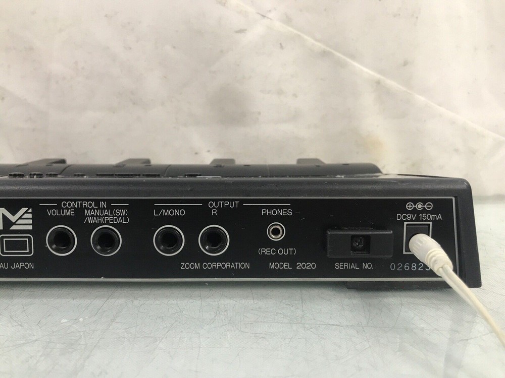 Zoom Player 2020 Guitar Multi Effects Processor
