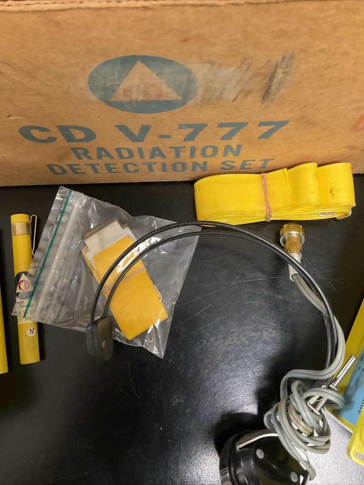 Victoreen CDV715 Radiation Detection Kit