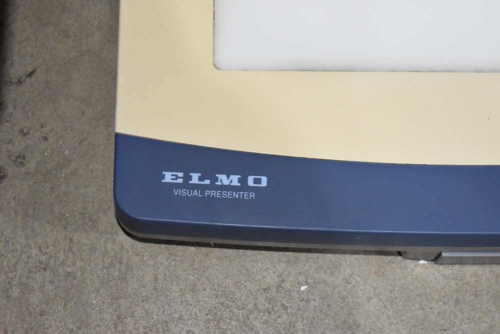Elmo EV-4400AF Visual Presenter Zoom Overhead Document Camera Working