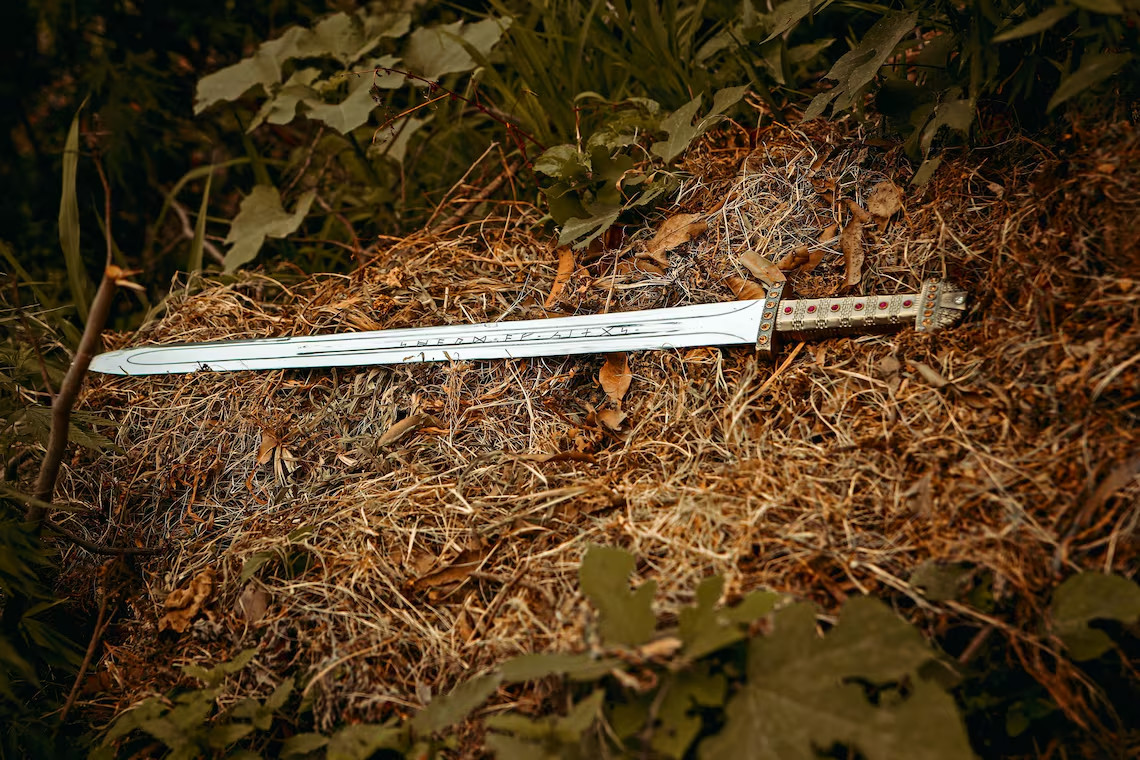 Hand Forged Ragnar Lothbrok Viking Sword w/ Scabbard Must Sell