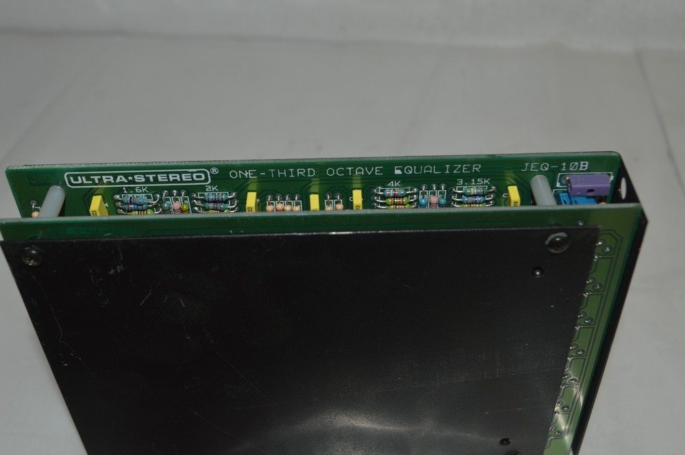 *TC* ULTRA STEREO ONE-THIRD OCTAVE EQUALIZER JEQ-10B (KRS24)