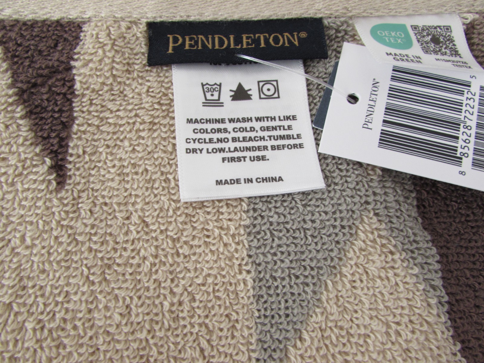 Pendleton Jacquard 2 Hand Towel Set White Sands Collection Tan 18" x 30" Towels