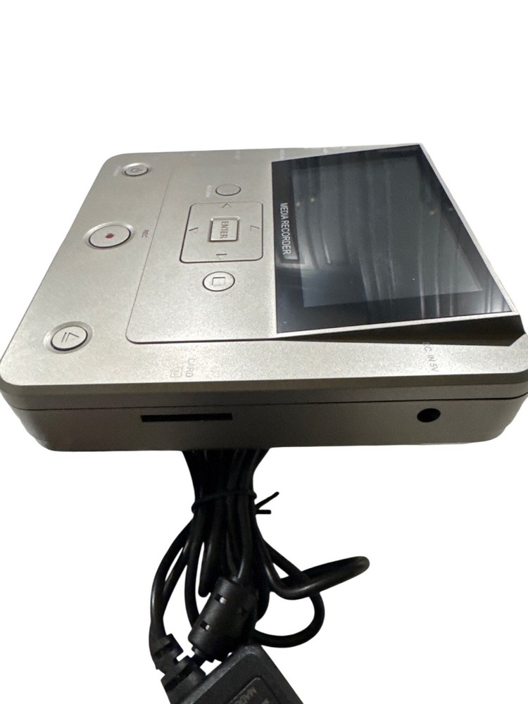 Clariviews Multi-Function Digital Media Recorder KR043B