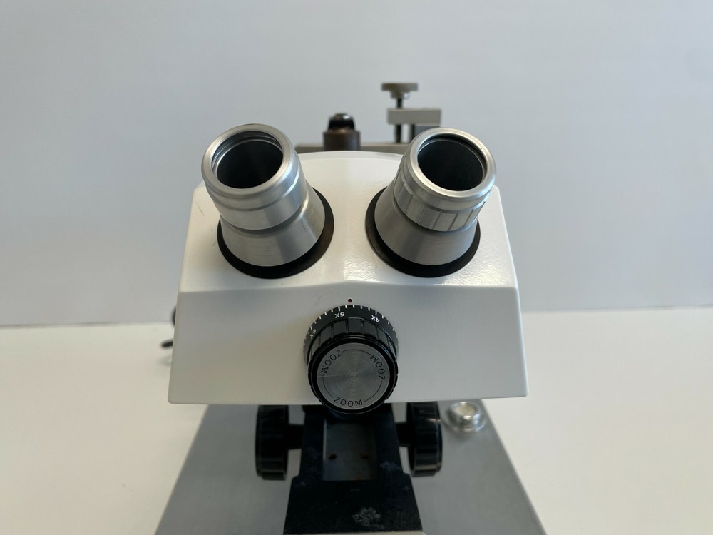 Bausch & Lomb StereoZoom 7 10X-7.0X Microscope