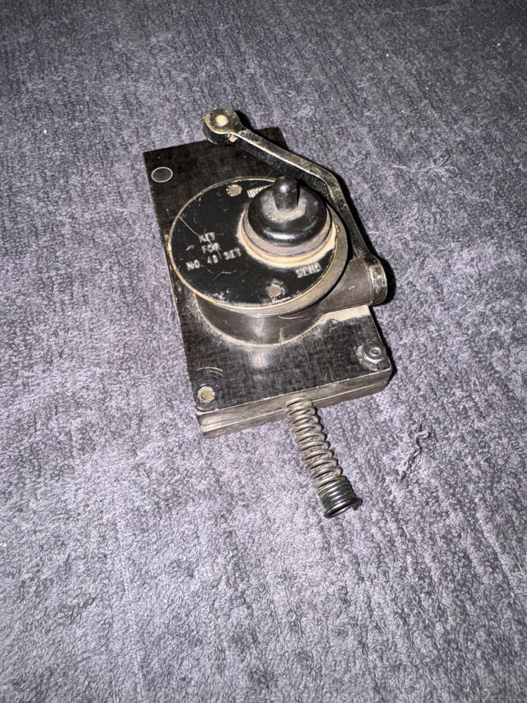 WW2 British Manpack Radio ham Transceiver Morse Code Telegraph Key Flameproof