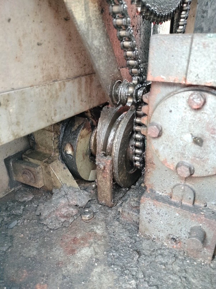 Hollymatic Meat Grinder - Parts Missing