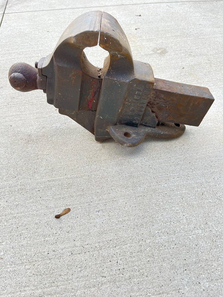 c Parker co 200 bench vise htf 4” Jaws 43+lbs