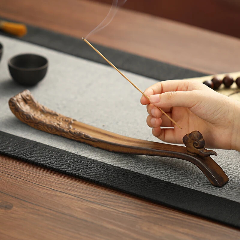 Ceramic Cloud Pattern Pedestal Home Decoration Burner And Incense Insertion