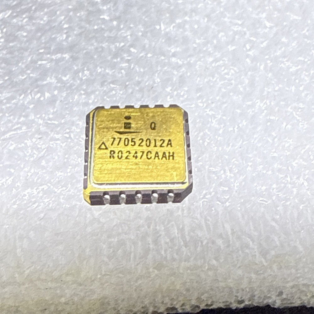 Intersil 77052012A INTEGRATED CIRCUIT