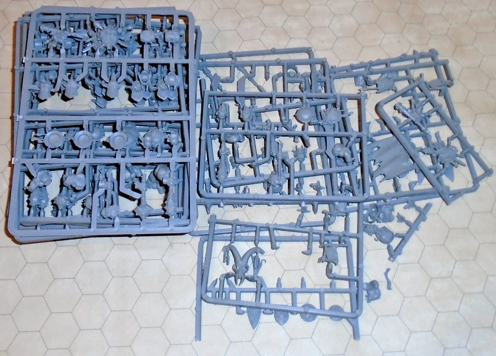 Warhammer Ogre Kingdoms Sprue Bits - Weapons, Gnoblars, Gut Plates