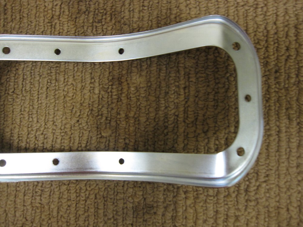 68-72 CHEVELLE 4 SPEED CONSOLE BOOT RETAINING RING