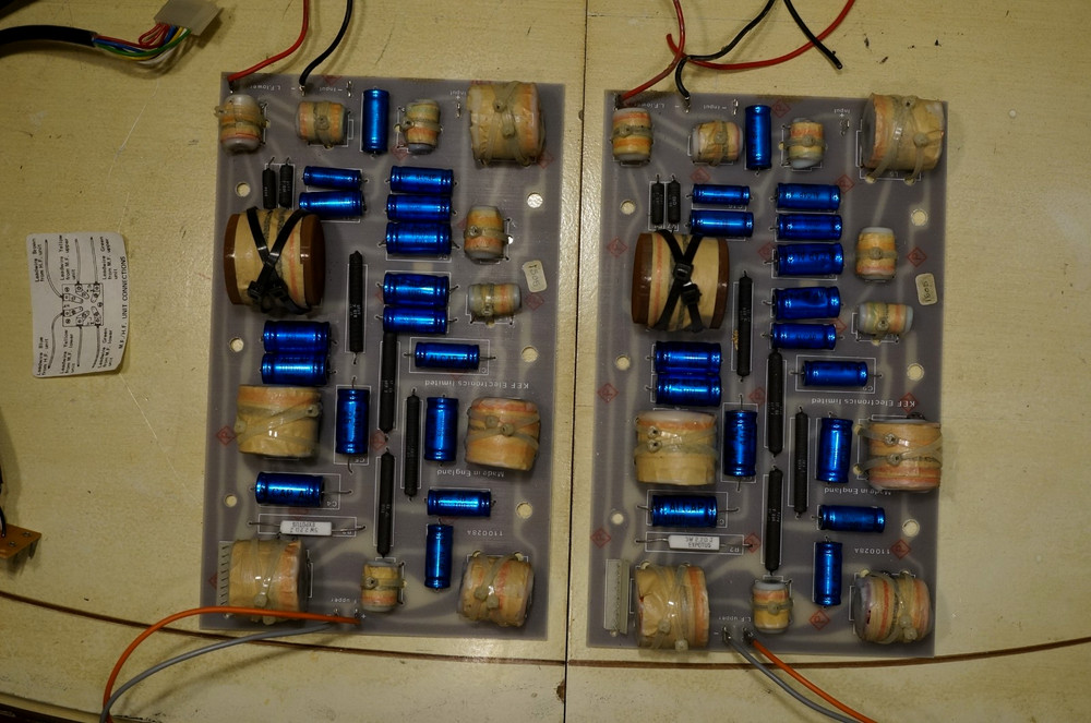 2 - KEF 104/2 REFERENCE SPEAKER CROSSOVER / WORKING PERFECT