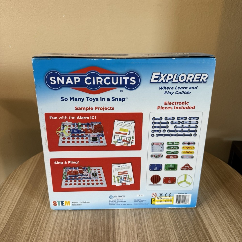 Snap Circuits Explorer Skill Builder Science Kit STEM 125 Projects Brand New!