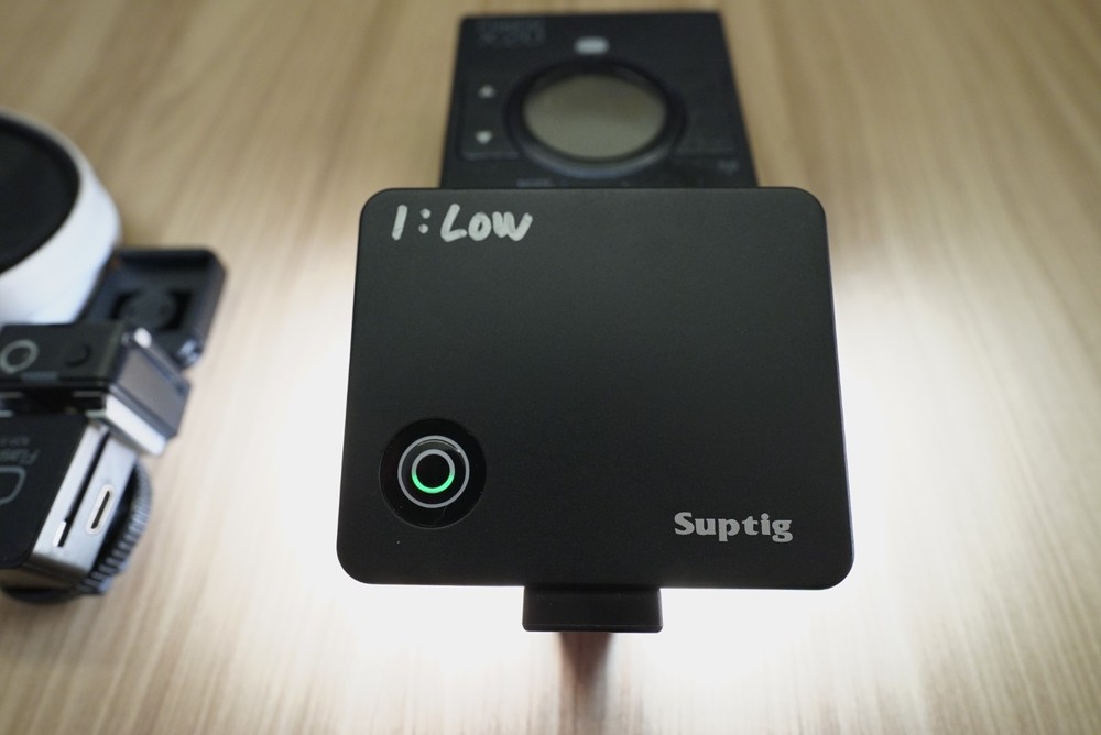 LightPix FlashQ x20 w/ Transmitter for Sony, 1 x Receiver, LED light, Diffuser