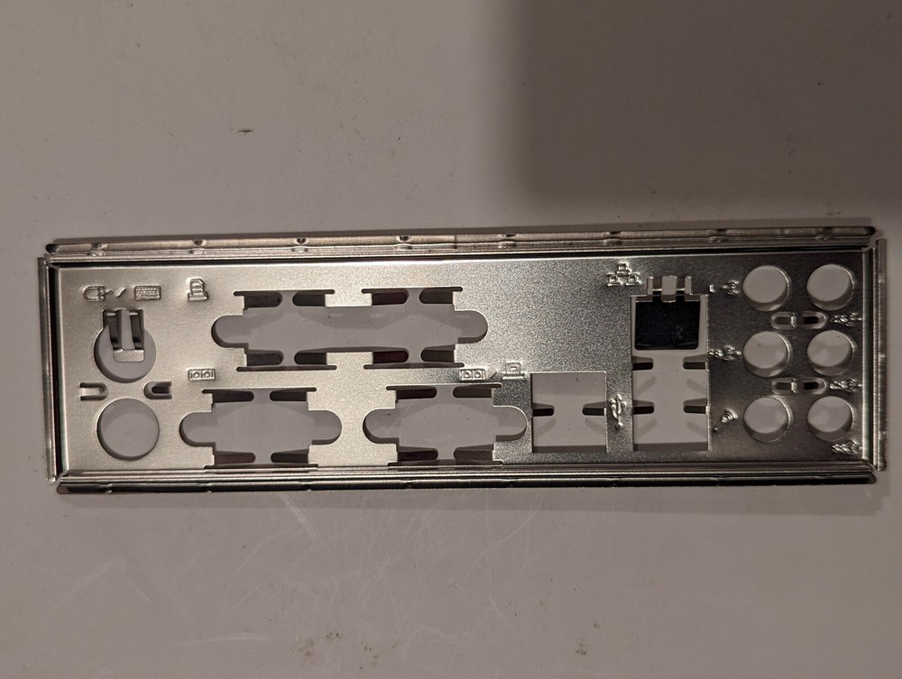 MSI 945GCM478 I/O Shield Backplate