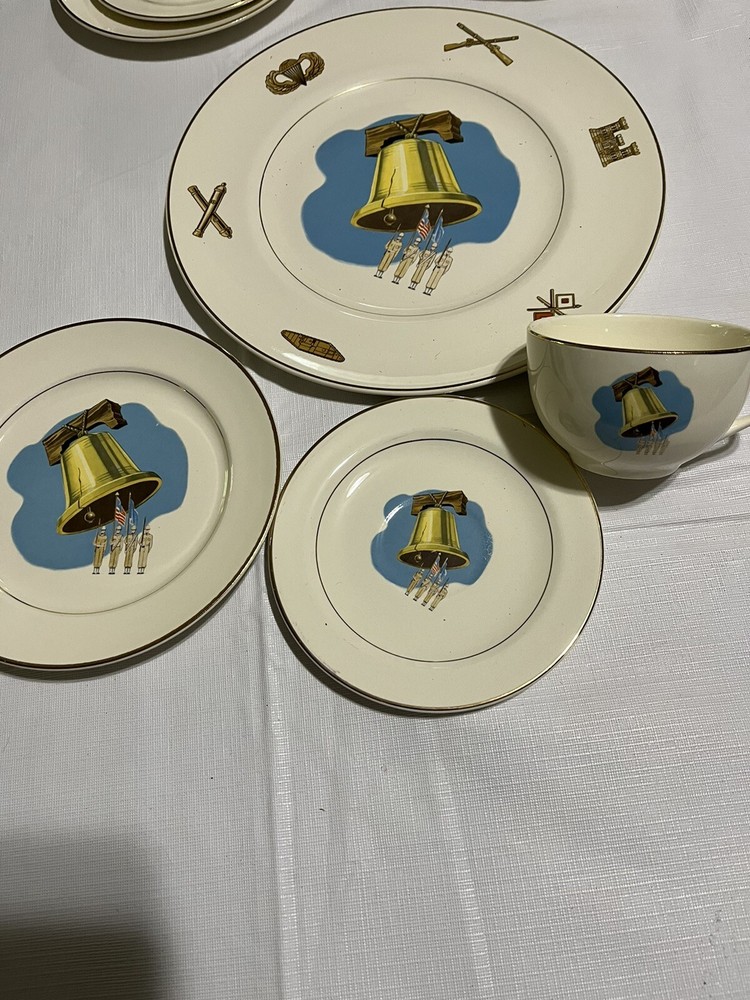 Rare 16 Piece Set American Dinnerware