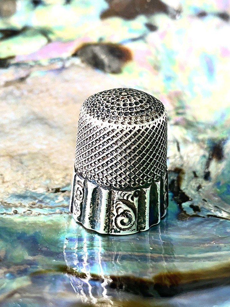 Antique Ketcham & McDougall MKD Sterling Silver Thimble 12