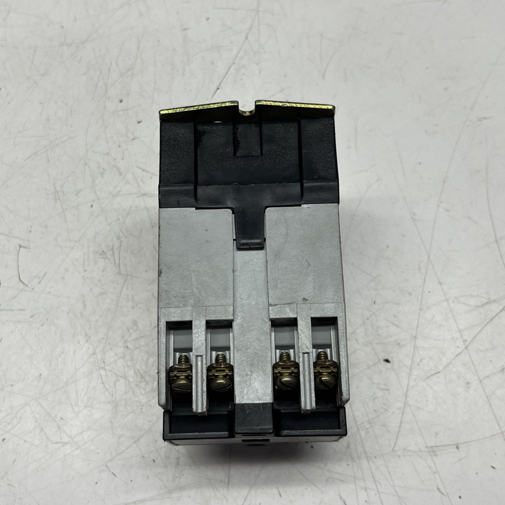 SQUARE D Square D Control Relay Class 8501 Type X0 80 Series A