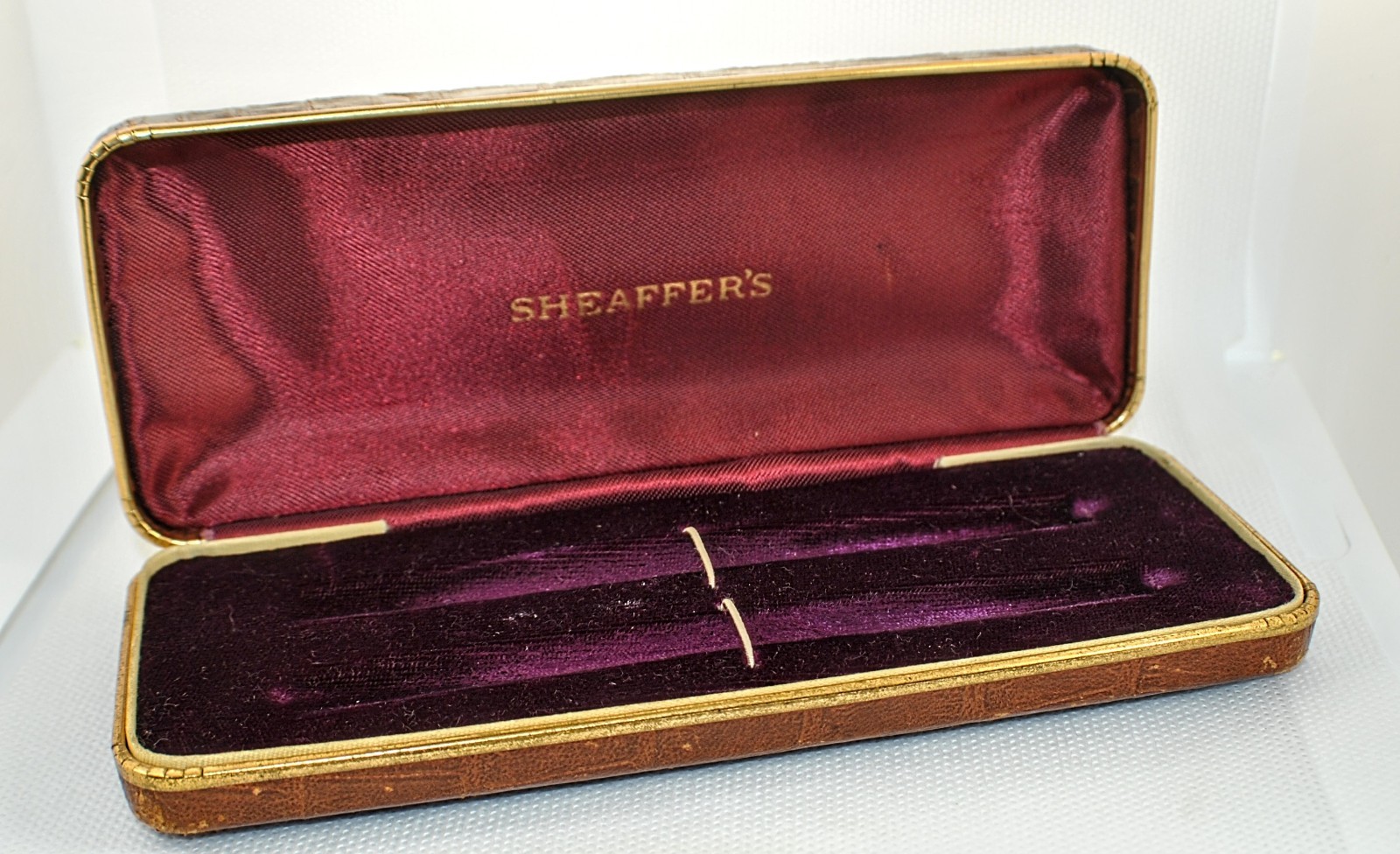 RARE SHEAFFER CREST MASTERPIECE Gift Case Late 1940s, Fair Condition
