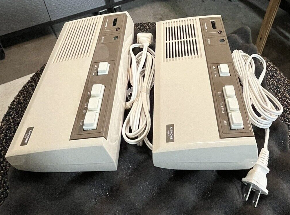 (1 SET) VINTAGE AIPHONE WBS-1 FM WIRELESS SPEAKER INTERCOM. NOS. EXCELLENT COND.