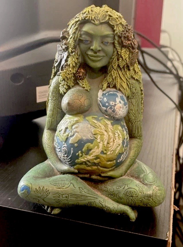 Beautiful Gaia Figure