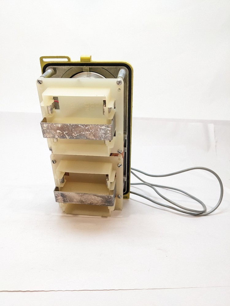 Victoreen CDV-700 Geiger Counter