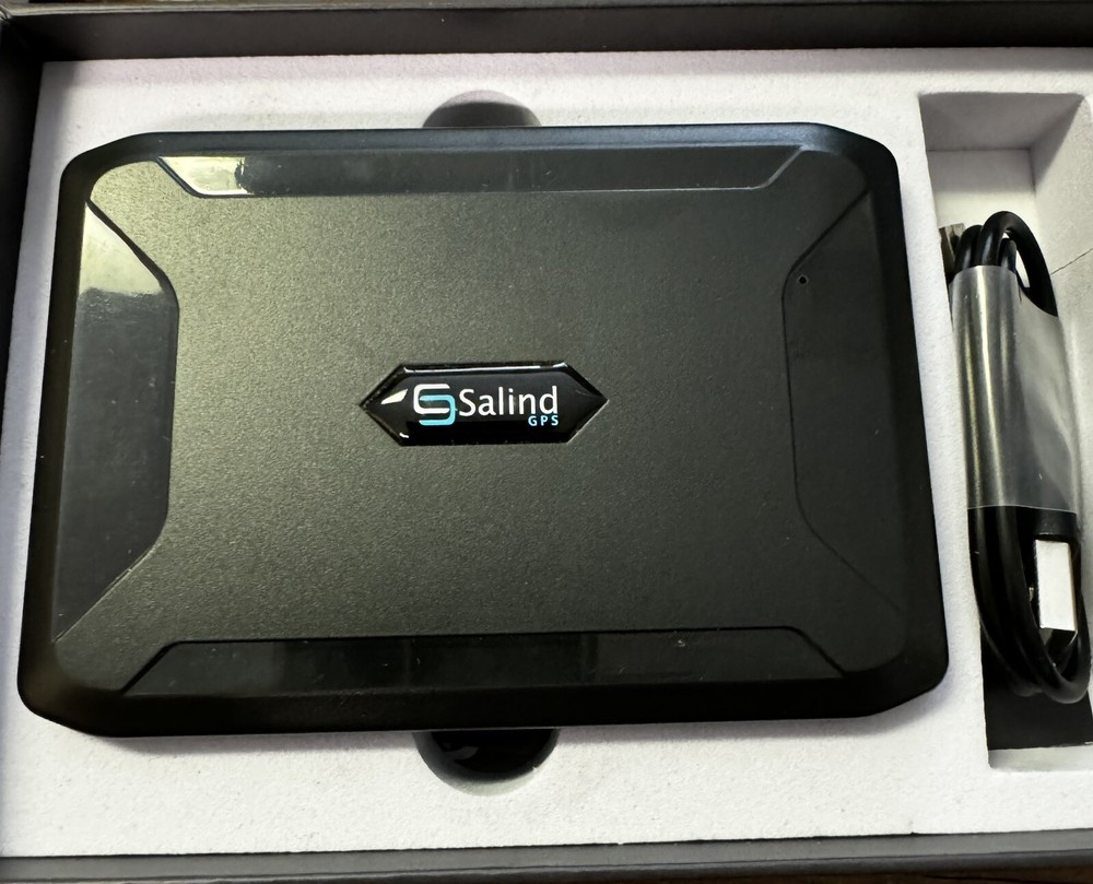 SALIND 11 4G USA GPS TRACKER