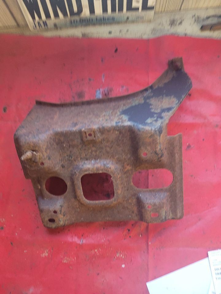 1979 CADILLAC DEVILLE BATTERY TRAY