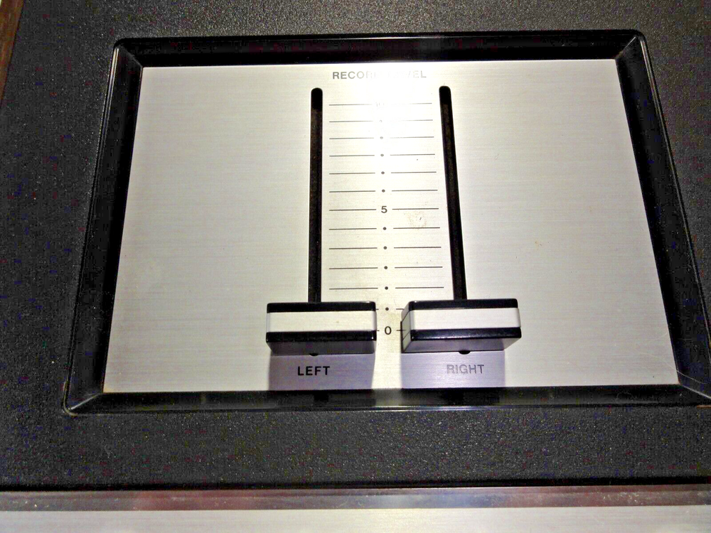 Vintage Realistic SCT-9 Solid State Stereo Cassette Deck Good for Restoration