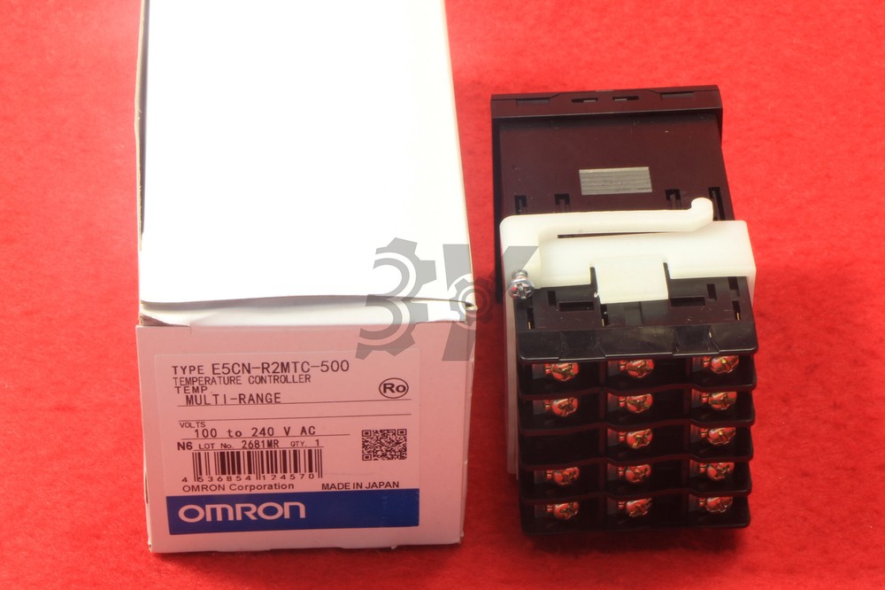 1PC New Omron Temperature Controller E5CN-R2MTC-500 100-240VAC