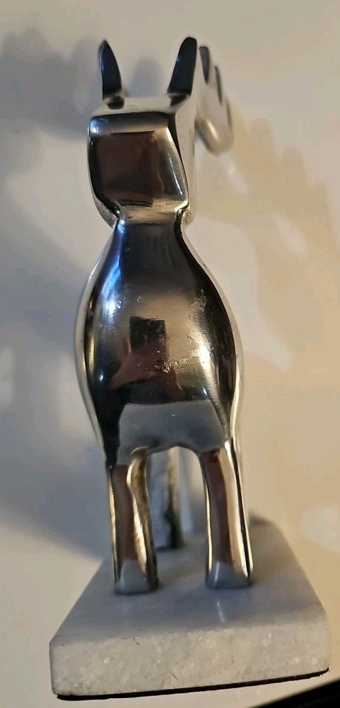 Silver Reindeer Sculpture – 7.75" Tall Mounted Classic