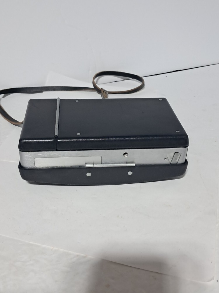 Vintage Polaroid Automatic 250 Camera (e)