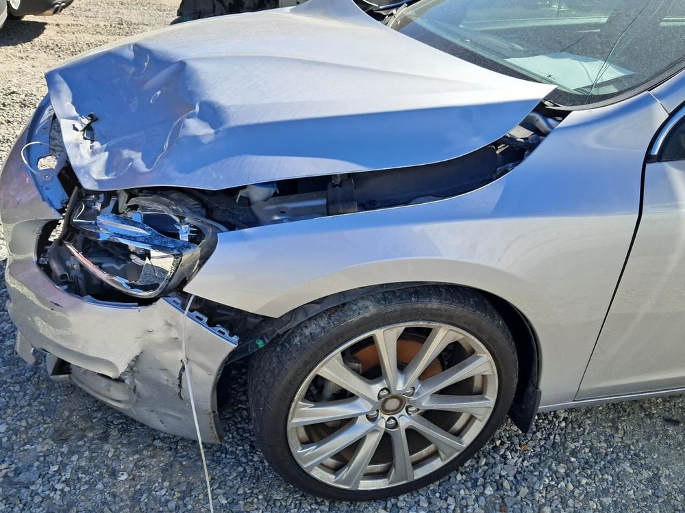 S60 2018 Glove Box 4843758