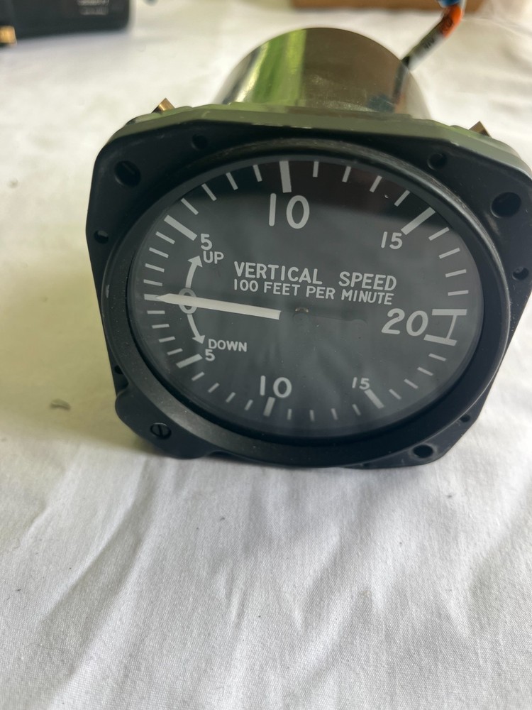 United Instruments Vertical Speed Indicator P/N7000