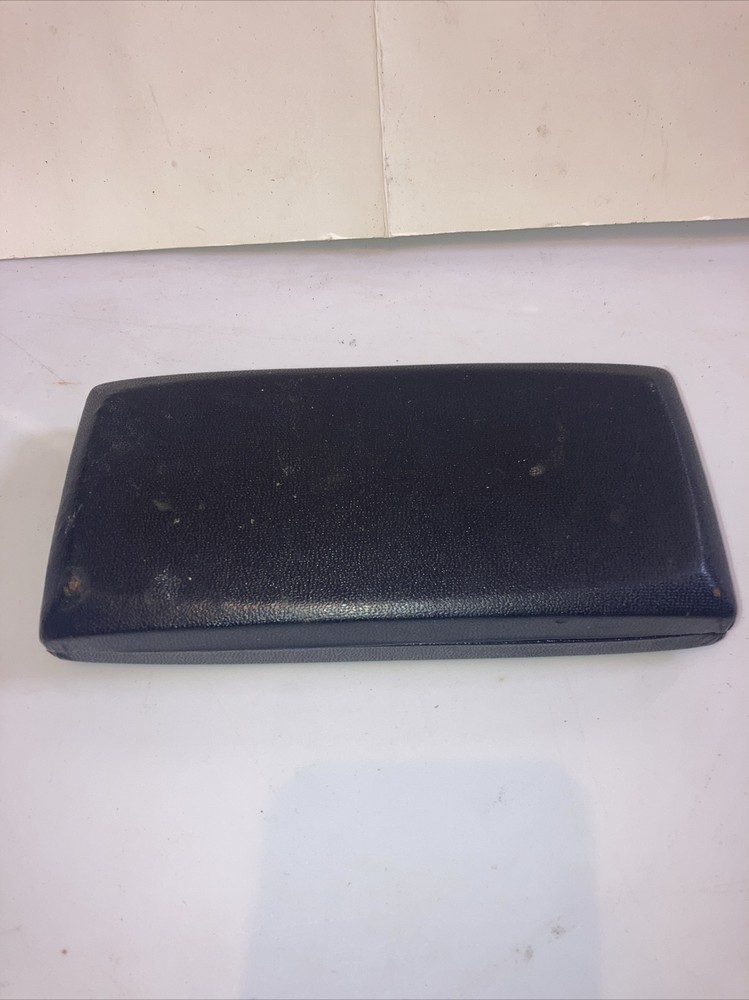 Vintage Throwing Darts Predator Eagle Hard Case With Felt Inside