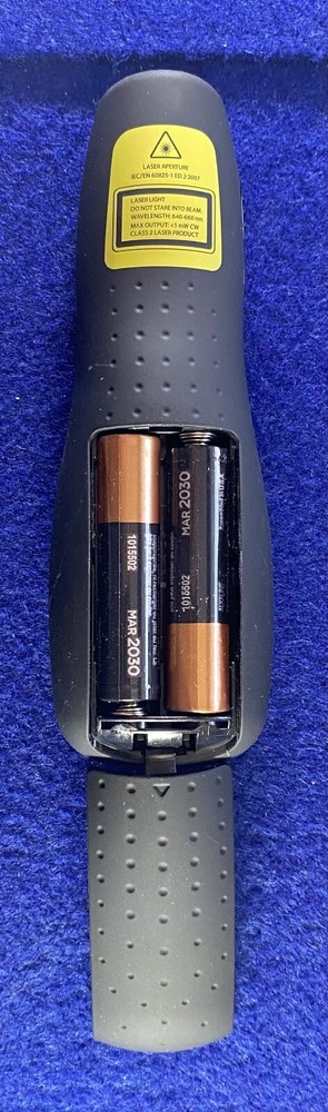 Logitech Wireless Presenter R400, Wireless Presentation Remote Clicker w/ Laser