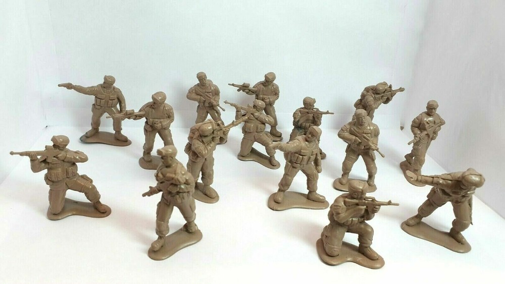 Delta Force, US infantry 15 figures scale 1/32 Mars Figures 32011