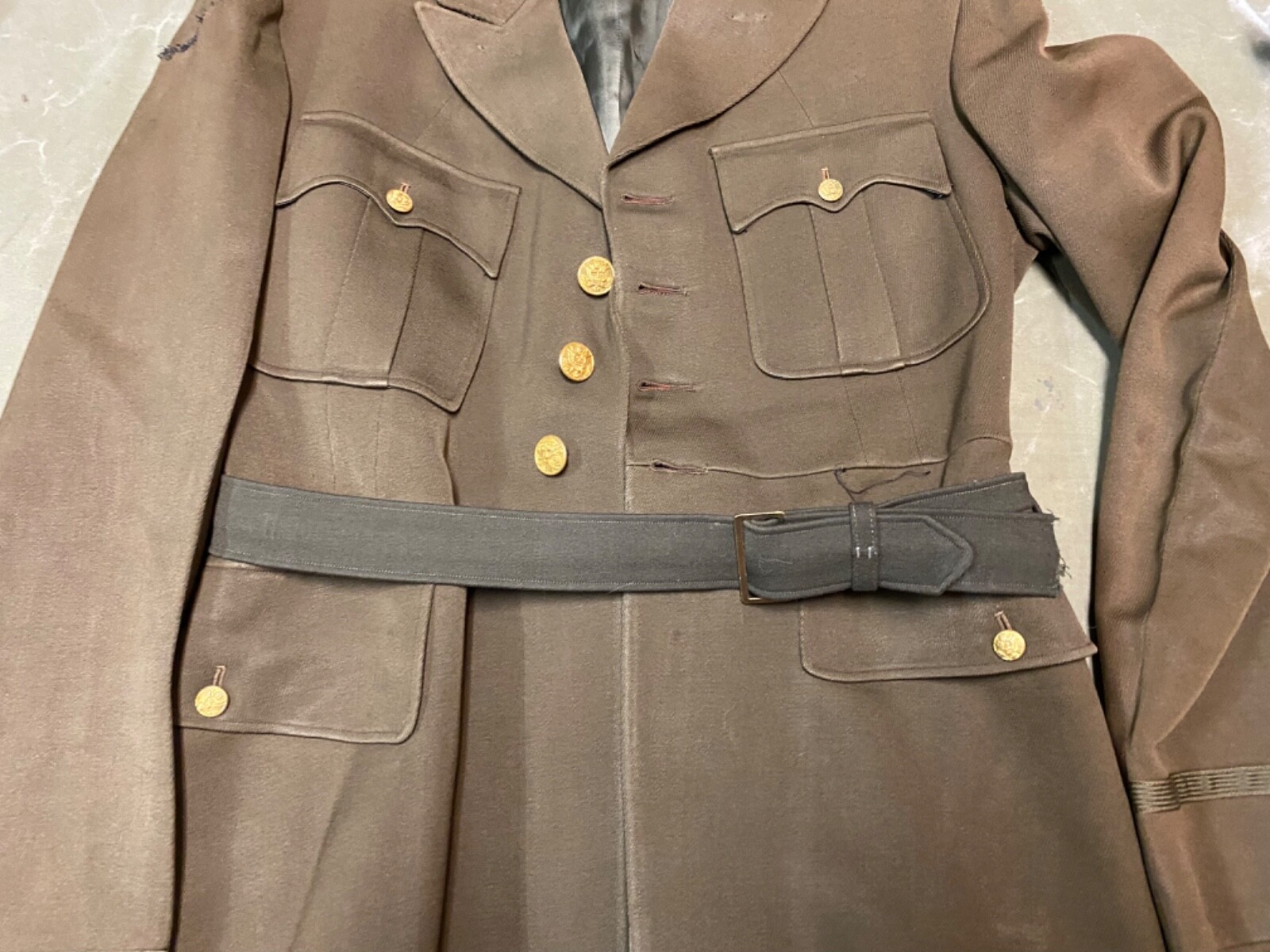 ORIGINAL WWII US ARMY OFFICER CLASS A DRESS JACKET- MEDIUM 40R