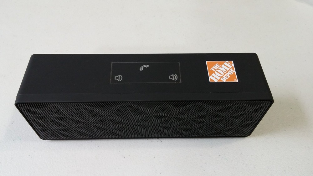 Speaker Wireless  Black  Rechargeable bluethooth HOMEDEPOT LOGO