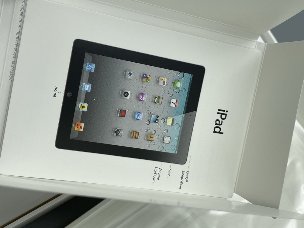 iPad 2 Wi-Fi 16GB Model A1395 MC769LL/A EMPTY BOX ONLY