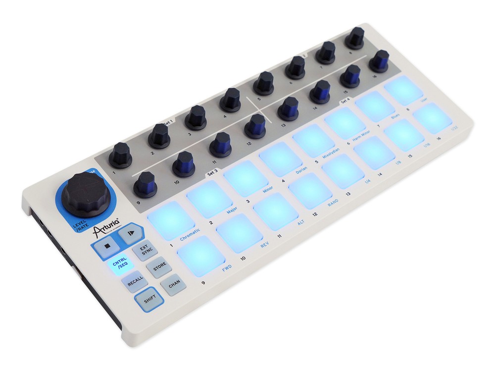 Arturia BeatStep 16-Step Analog Sequencer Midi USB DJ Pad Controller + Speaker