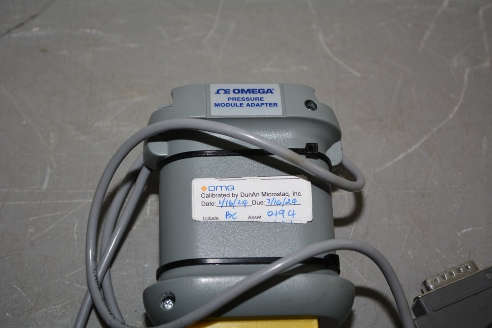 ^ Omega PCL1000 Handheld Multifunction Calibrator W/ Pressure Module Adapter