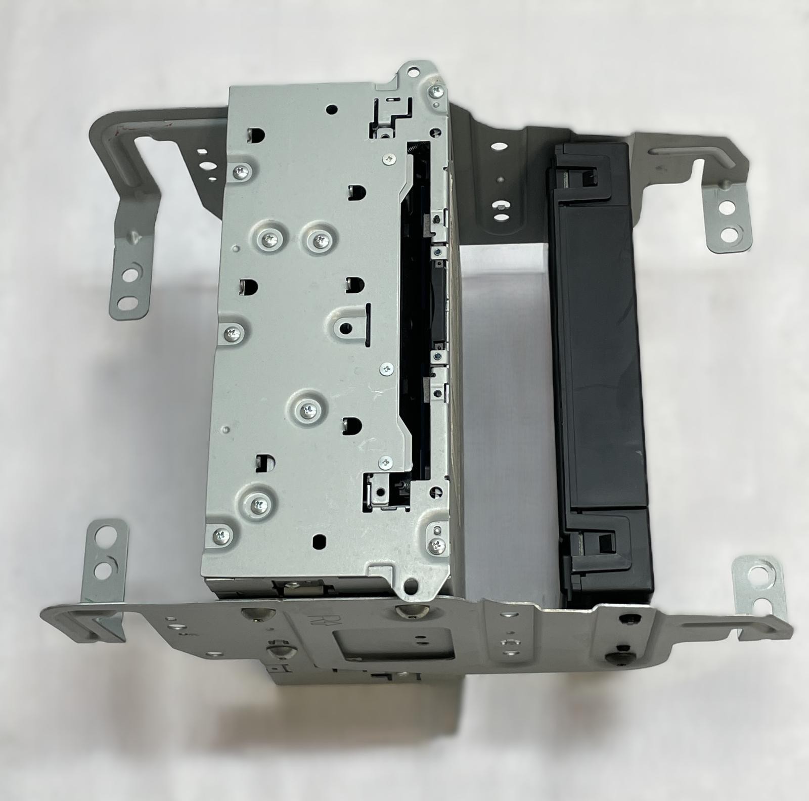 2017 INFINITI Q50 A/V AM-FM-CD-Receiver OEM 28330-4HB4A Temperature Control