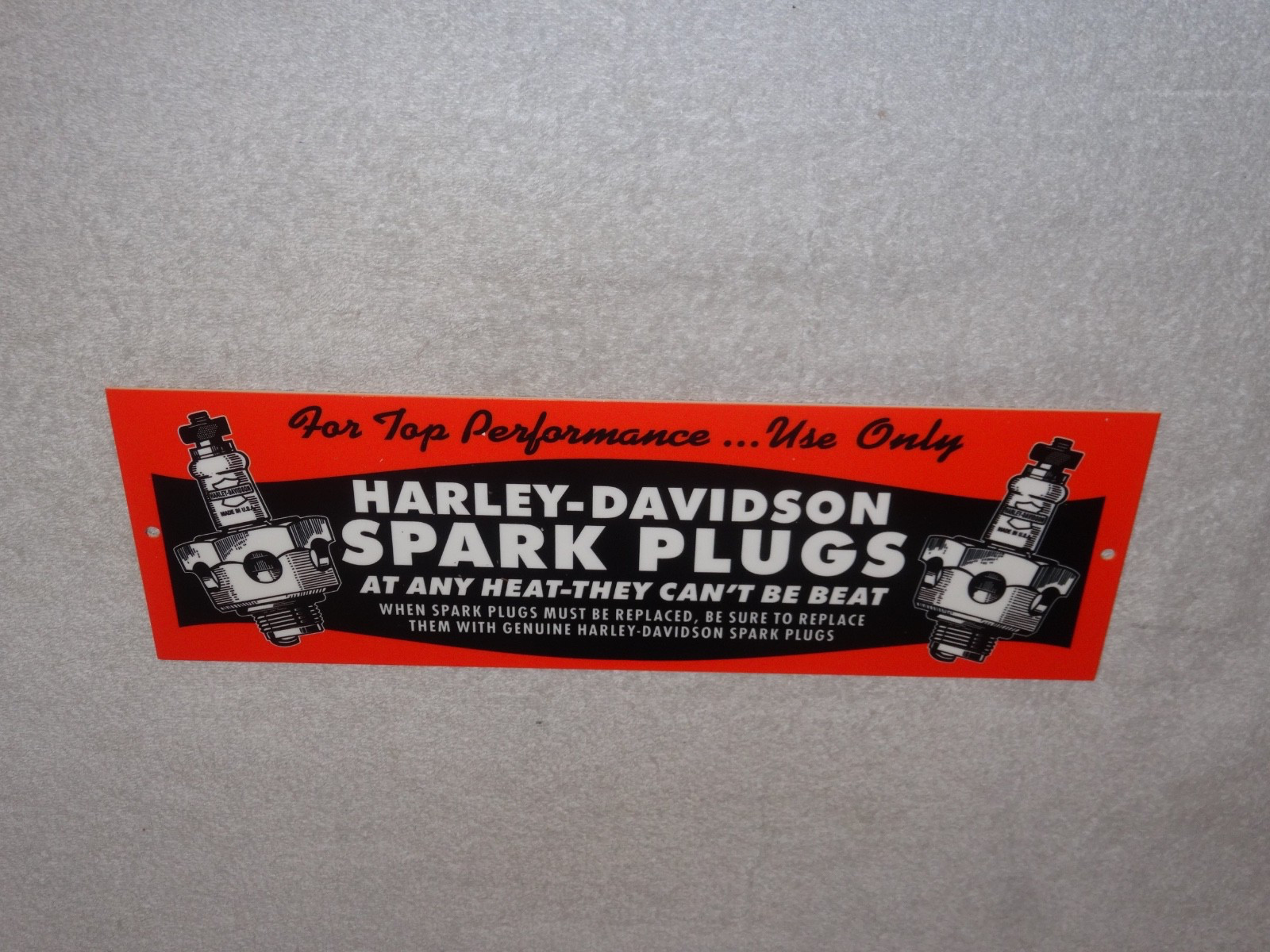 VINTAGE HARLEY DAVIDSON MOTORCYCLE SPARK PLUG PORCELAIN METAL GASOLINE OIL SIGN!