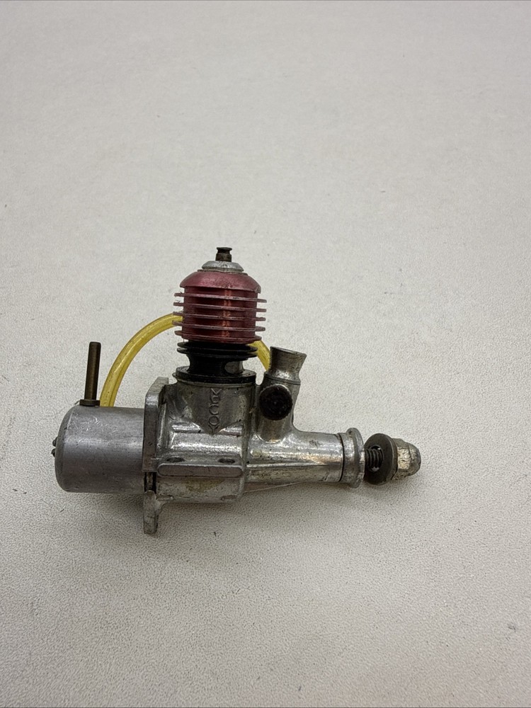RC Model Airplane Engine McCoy .049 Red Head Glow Control Line M1