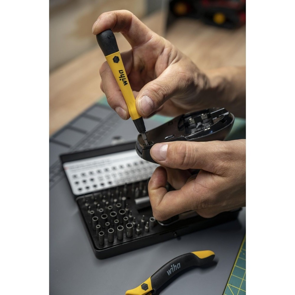 65 Piece System 4 ESD Safe Master Technician Ratchet and MicroBits Set