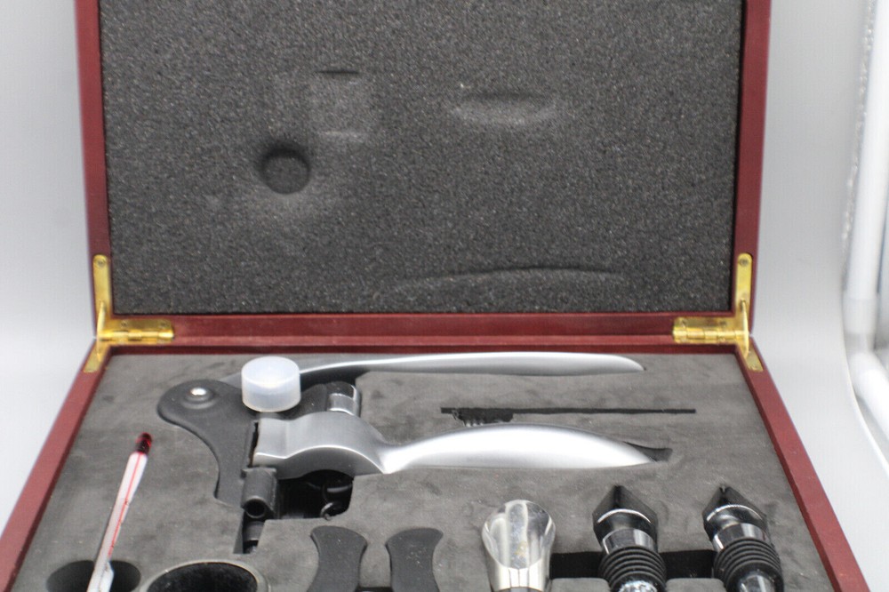 Wine Kit Set in Wooden Box