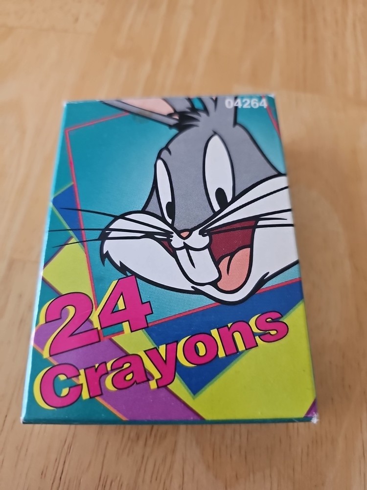 Looney Tunes 24 Pack Crayons